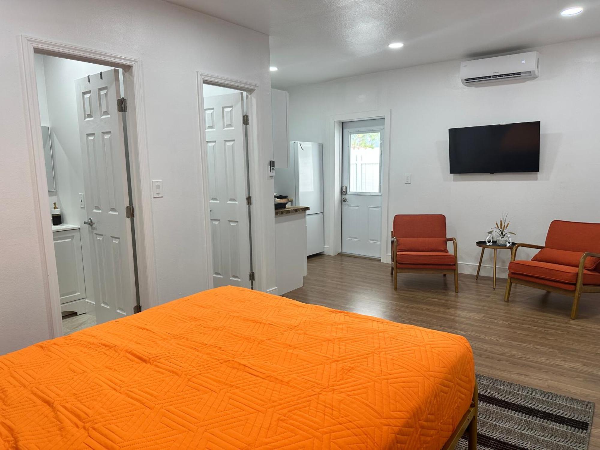 Cozy And Centric Apartment Cape Coral Bagian luar foto