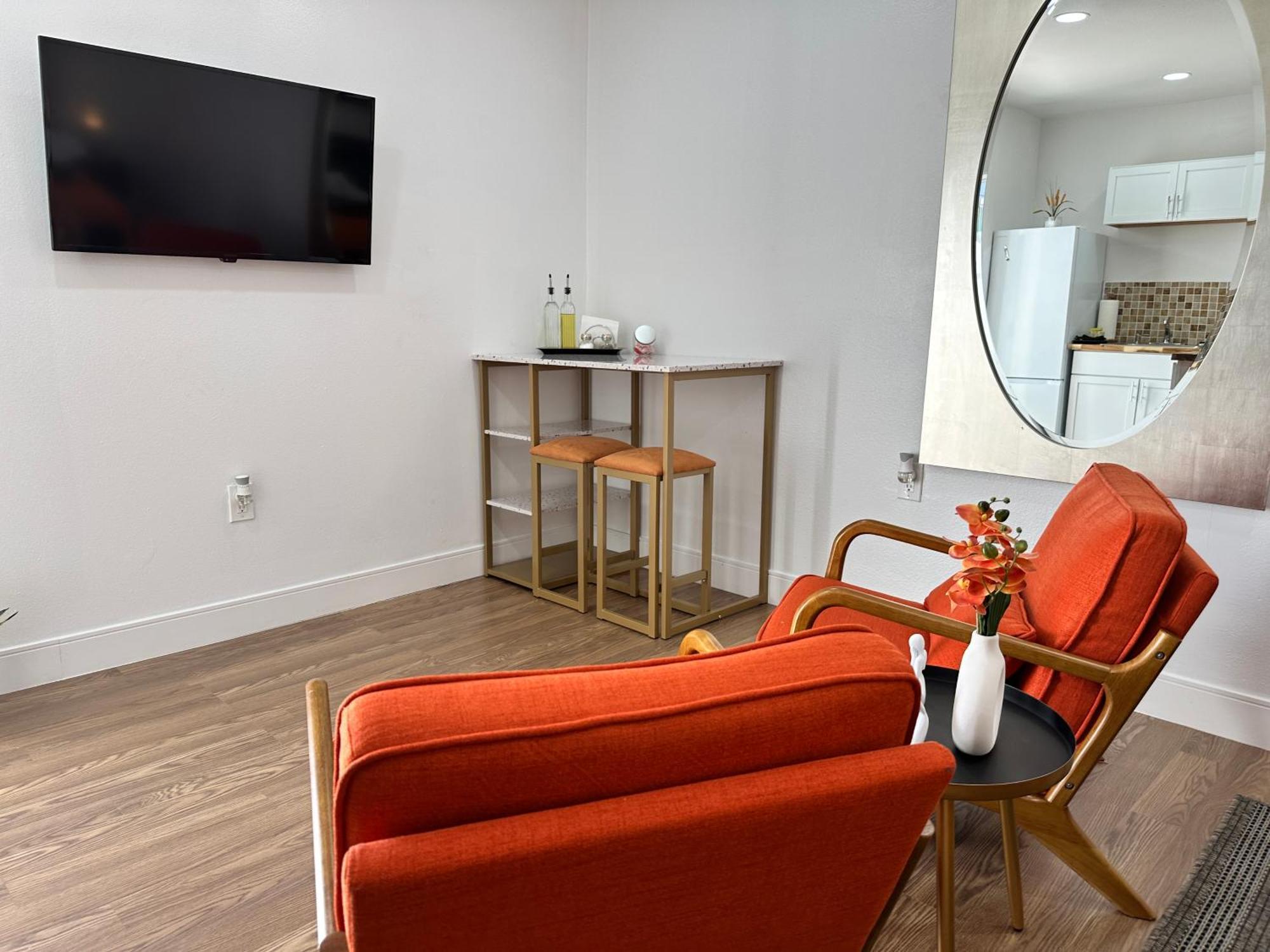 Cozy And Centric Apartment Cape Coral Bagian luar foto