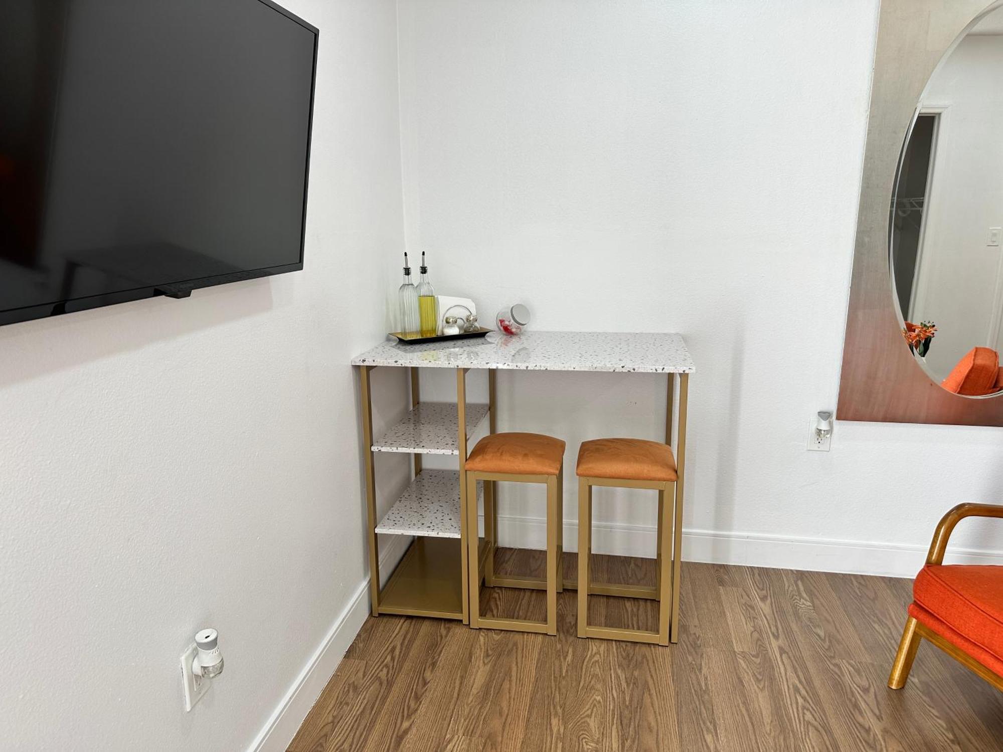 Cozy And Centric Apartment Cape Coral Bagian luar foto